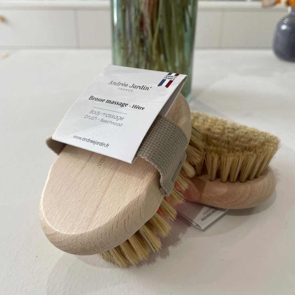 brosse-a-sec-andrée-jardin-beige