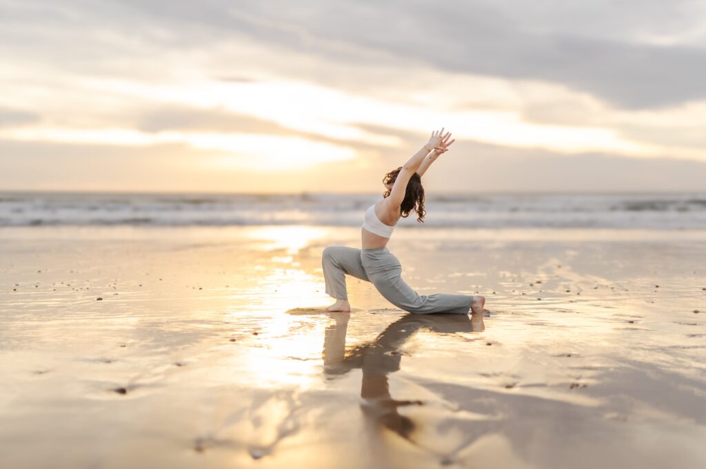 manon yoga plage soleil